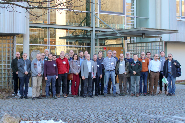Die Teilnehmerinnen und Teilnehmer des Workshops zur Forschung bei alternativen Baumarten. Foto C. Josten, ZWFH 