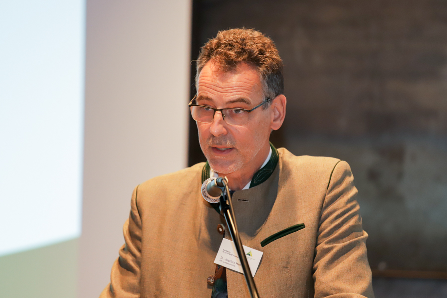 Dr. Joachim Hamberger Dr. Joachim Hamberger